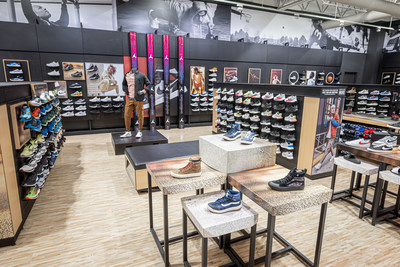 A premium full-service footwear deck in DICK'S Sporting Goods (Robinson Twp., PA)