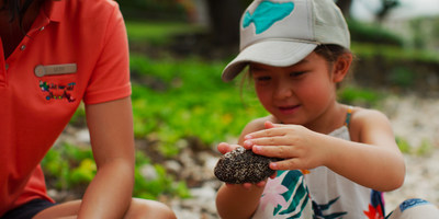 Part of Four Seasons Maui Academy, Ocean Aloha introduces young guests to the importance of caring for marine life.