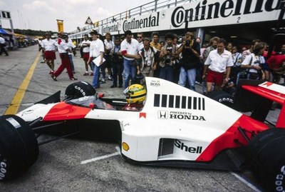 Ayrton Senna's 1989 McLaren MP4/5 (PRNewsfoto/Himalaya Exchange)