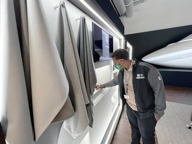 Unable to view the image, Please provide a valid URL.