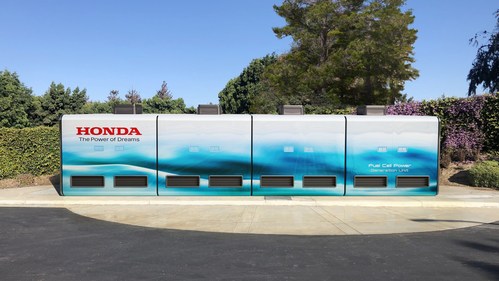 Utilizing fuel cell components from Honda Clarity Fuel Cell vehicles, Honda developed a stationary fuel cell power station capable of providing zero-emission backup power. The proof of concept FC power station will begin testing on the American Honda corporate campus in Torrance, Calif. in early 2023.
