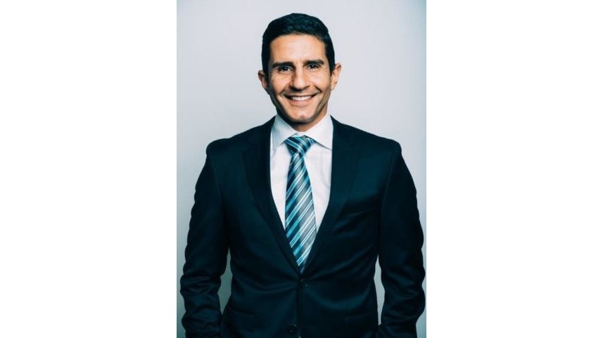 One of America's Award-Winning Plastic Surgeons, Dr. Shahram Salemy, Offers Scholarship to Help Advance Science Education - Mahin and Saifulla Salemy High School Scientific Scholarship - Vimarsana News