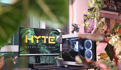 HYTE Y60 Lifestyle Setup