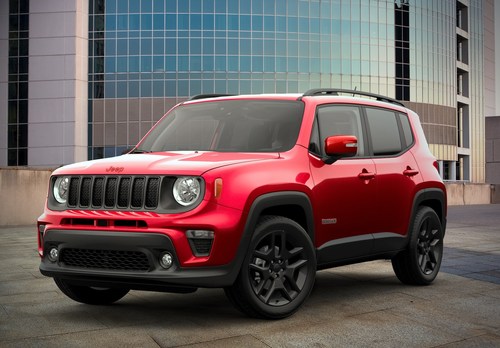 The 2022 Jeep® Renegade is getting a bold appearance to match its valiant mission to to raise awareness and funding for the fight against global health emergencies. The special-edition Renegade pairs legendary Jeep 4x4 capability with unique (RED)® brand design cues for an exceptional appearance inside and out.