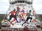 Une magnifique fresque dévoilée sur le CSL Welland à l'ouverture de la Voie maritime reflète l'esprit des Jeux du Canada