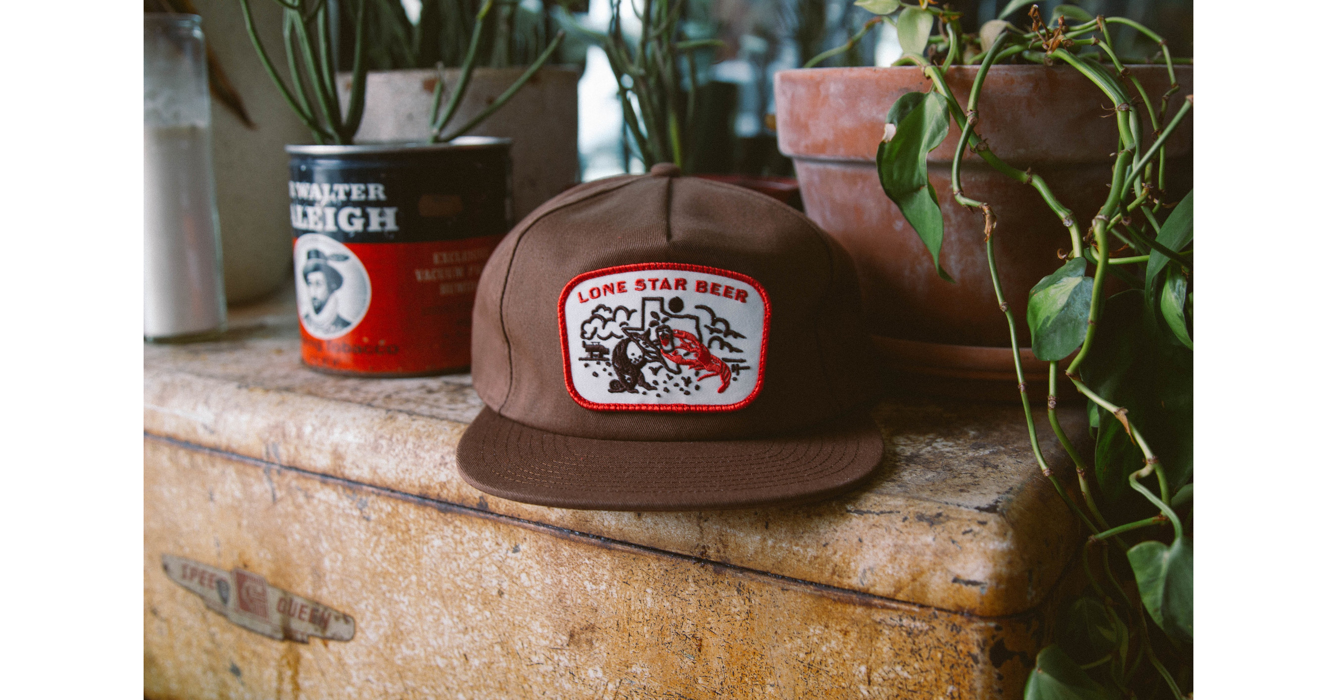 LONE STAR BREWING CELEBRATES CRAWFISH SEASON WITH A LIMITED EDITION CRAWDILLO CLUB MERCHANDISE LINE AND STATEWIDE EVENTS