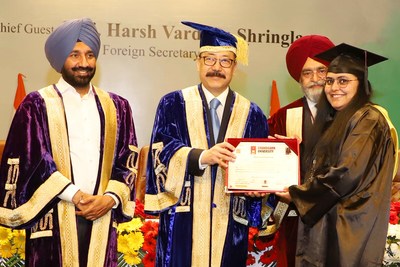 Foreign Secretary of India, Harsh Vardhan Shringla and Chancellor Satnam Singh Sandhu awarding degrees to the students during the 7th Annual Convocation-2022 at Chandigarh University, Gharuan
