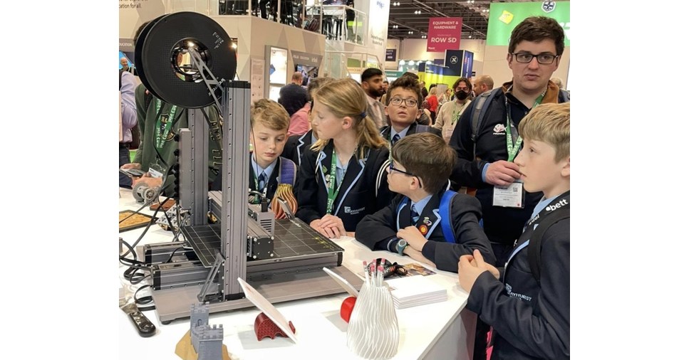 Snapmaker na BETT 2022: Capacitando a educa&ccedil;&atilde;o de STEAM com solu&ccedil;&otilde;es de impress&atilde;o 3D 3 em 1