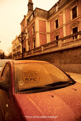 KFC Spain uses the Saharian dust storm for its latest real marketing campaign