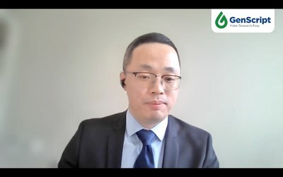Dr. Kun Yin, Senior Director of Business Development, GenScript ProBio Asia Pacific division receiving the best CDMO award on the virtual ceremony.