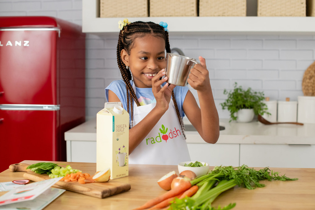 Raddish Kids Announces 2022 Kids Culinary Scholarship Program to Empower Kids in the Kitchen - Vimarsana News