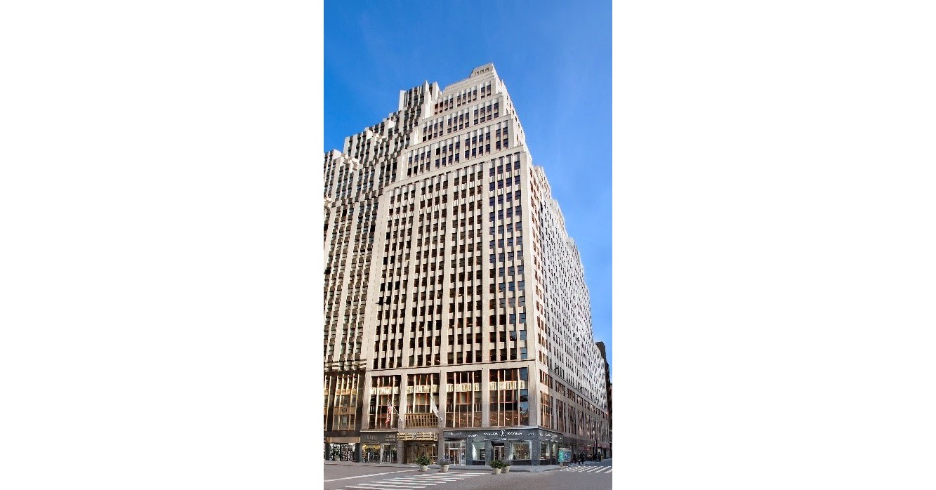 SIGNATURE BANK GROWS AGAIN WITH EMPIRE STATE REALTY TRUST AT 1400 BROADWAY