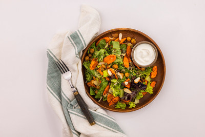 Evergreen's 'Moroccan & Rollin' Salad, available for pre-order on designated flights.