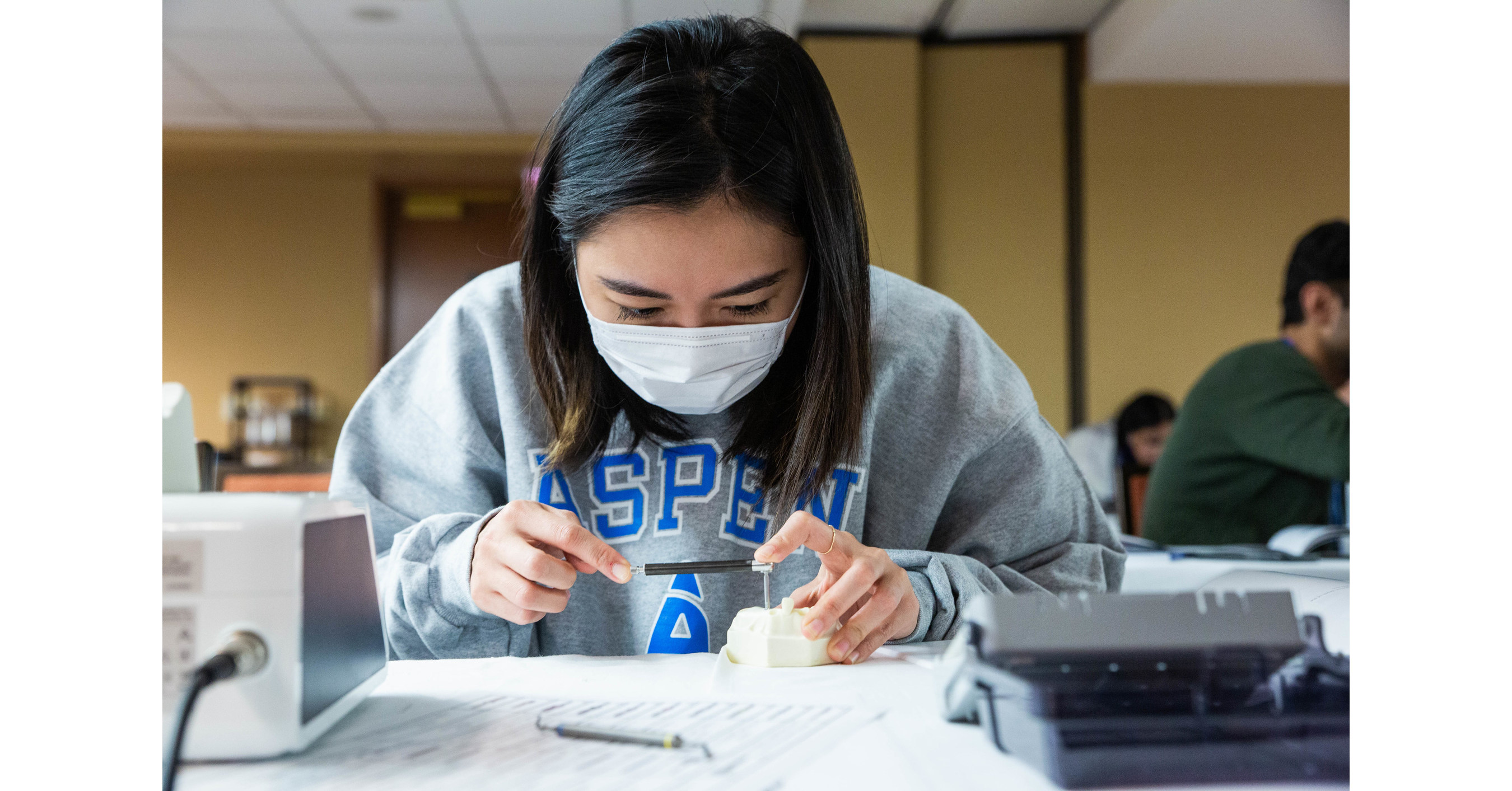 The Aspen Group Provides WorldClass Dental Implant Training to a