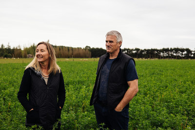 Leaft Foods Co-Founders Maury Leyland Penno and Dr. John Penno. 
Photo credit: Jerome Warburton