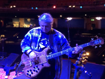 Grateful Guitars Foundation and Scarlet Fire Guitars are pleased to announce the exclusive selection of Leo Elliott to reproduce Phil Lesh's "Mission Control" Bass