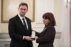 2022 Genesis Prize Laureate Albert Bourla Receives Top Civilian Honor from Greece