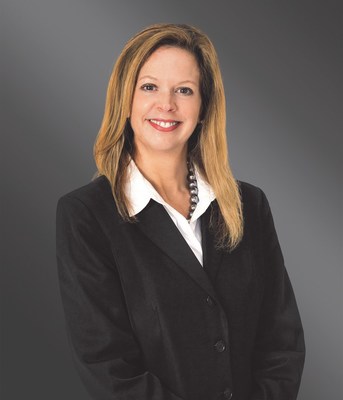 Julie McPeak joins USAA as SVP, general counsel for insurance.
