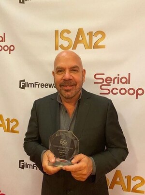 "Smothered" Co-star Jason Stuart Wins Best Lead Actor - Comedy Honors at Hollywood's 12th Annual Indie Series Awards