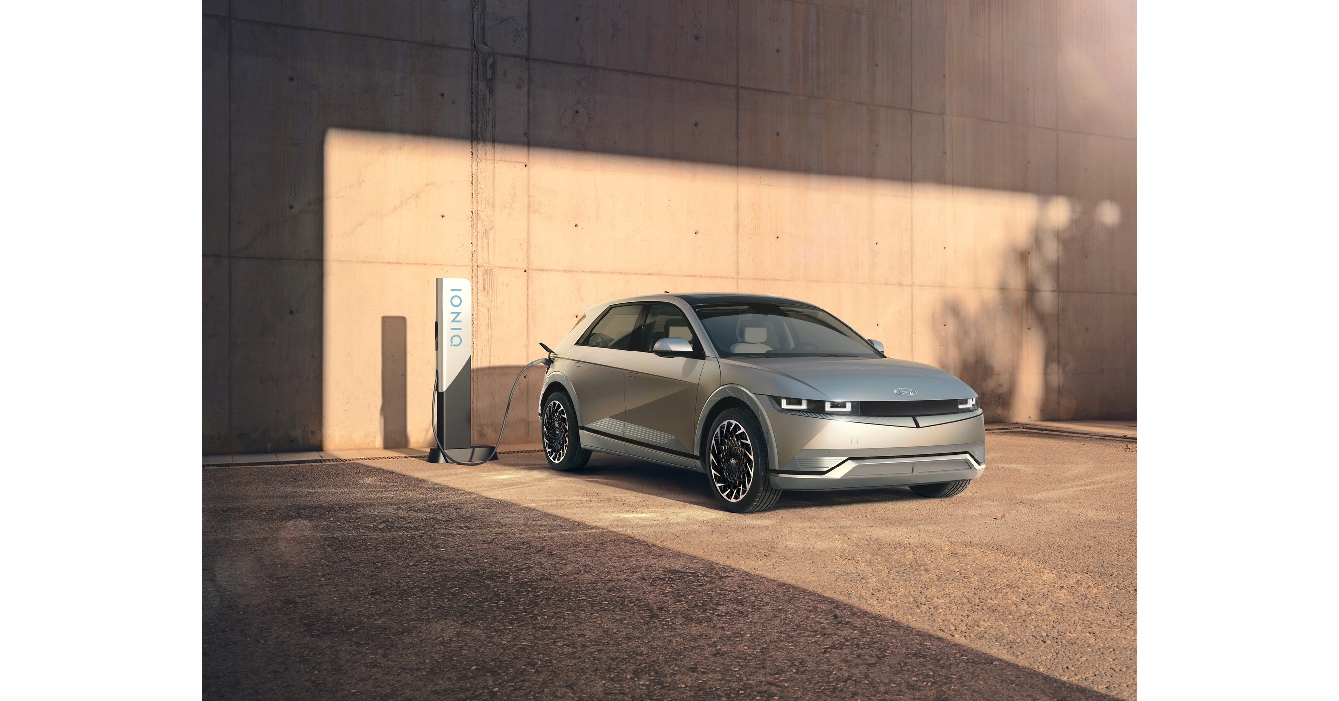 hyundai-ioniq-5-sweeps-world-car-of-the-year-electric-vehicle-of-the