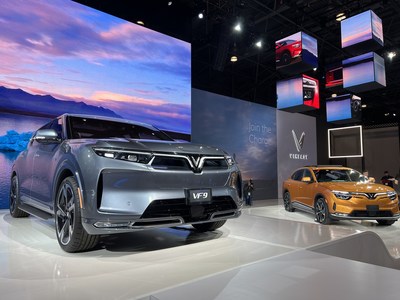 At the New York International Auto Show 2022 (NYIAS 2022) VinFast reveals its battery subscription prices for the VF 8 and VF 9 in the US market, in addition to activating the VinFirst NFT exchange on Opensea and debuting a NYIAS driving experience of the VF 8 key features of its Smart Services suite.