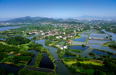 Deqing pratica conceito de desenvolvimento verde na construção de um moderno condado jardim internacionalizado (PRNewsfoto/Xinhua Silk Road)