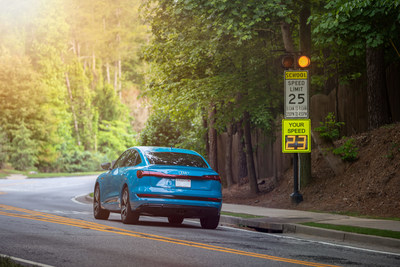 Audi e-tron Sportback C-V2X School Zone