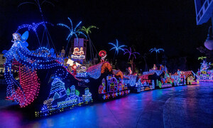 Los espectáculos nocturnos regresan con toda su magia a Disneyland Resort, incluyendo la celebración del 50 aniversario de 'Main Street Electrical Parade'