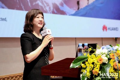 Jacqueline Shi, President of Huawei Cloud's Global Marketing and Sales Service  - image - TECH : Huawei Cloud poursuit sa croissance rapide et fait progresser Everything as a Service (tout en tant que service)