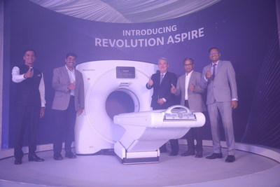 From left to right: Dr. Shravan Subramanyam, Managing Director, Wipro GE Healthcare; Srikanth Suryanarayanan, Head – Imaging, South Asia, GE Healthcare; Raghavendra Rao V S, Head- Sales, India & South Asia; Kazuhiko Sato, GM Performance and Value CT, Molecular Imaging and Computed Tomography, GE Healthcare.