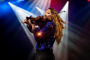 World Renowned Violinist Bernadett to Perform Free Concert for Largest US-Hungarian Event