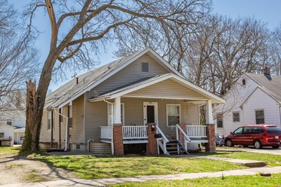 The auction includes 29 single-family homes, including this property on Pierre St. in Manhattan, KS. Located near an elementary school, this property is among the available sites that would appeal to a first-time homebuyer.