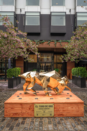 NEW YORK GETS A NEW BULL: ICONIC GANSEVOORT MEATPACKING HOTEL, THE MEATPACKING BID AND INTERNATIONALLY RECOGNIZED ARTIST ENRIQUE CABRERA UNVEIL EL TORO DE ORO