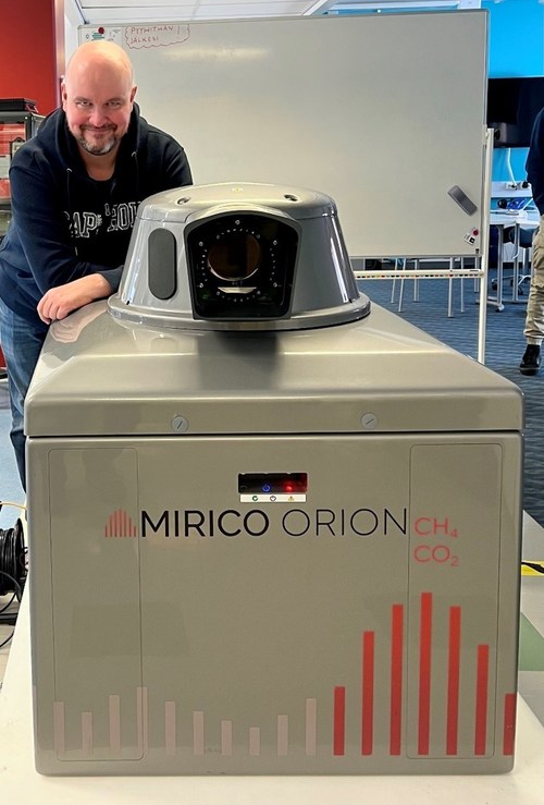 Professor Aku Seppänen with the Mirico Orion CH4 and CO2 dual gas instrument