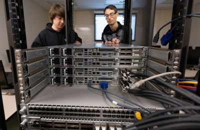 Students build new state-of-the-moment Cloud Lab at Dunwoody College of Technology