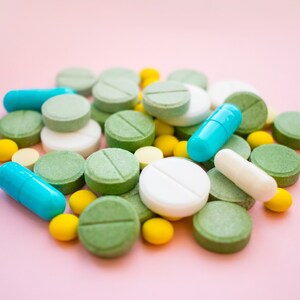 Urologists Analyze Stewardship of Opioid and Antibiotic Prescribing