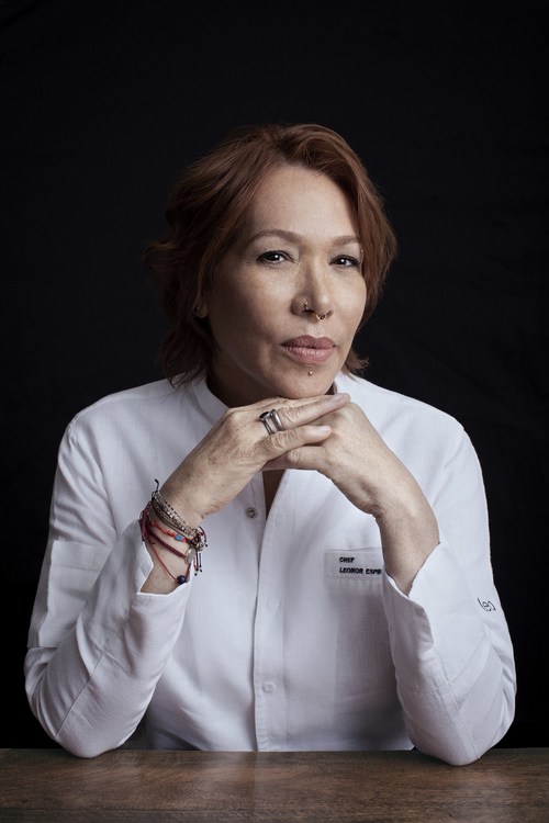 The World’s 50 Best Restaurants today reveals Leonor Espinosa of Leo, Bogotá, as the 2022 winner of The World’s Best Female Chef Award, sponsored by Nude Glass