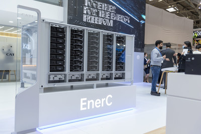 EnerC, o sistema de bateria de refrigeração líquida conteinerizada (modelo 1:3) (PRNewsfoto/Contemporary Amperex Technology Co., Ltd.)
