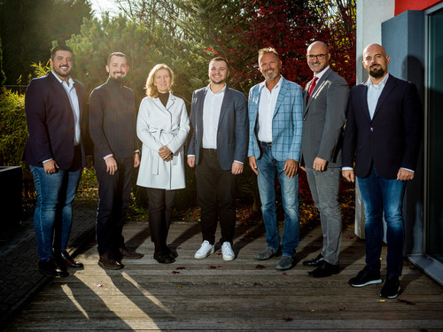 Spaceti cofounders with investors: Khaled Zaidan, Ondřej Plevka, Vladimira Josefiova, Max Verteletskyi, Radomír Čech, Martin Bansky, Matej Říha.