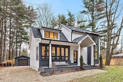 This modern property in Sawyer, Michigan is one of Vrbo’s 2022 Vacation Homes of the Year.