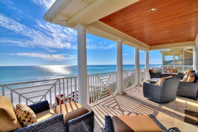 This oceanfront beach house in Santa Rosa Beach, Florida is one of Vrbo’s 2022 Vacation Homes of the Year.