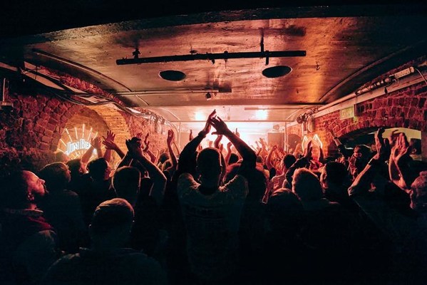 Unable to view the image, Please provide a valid URL.