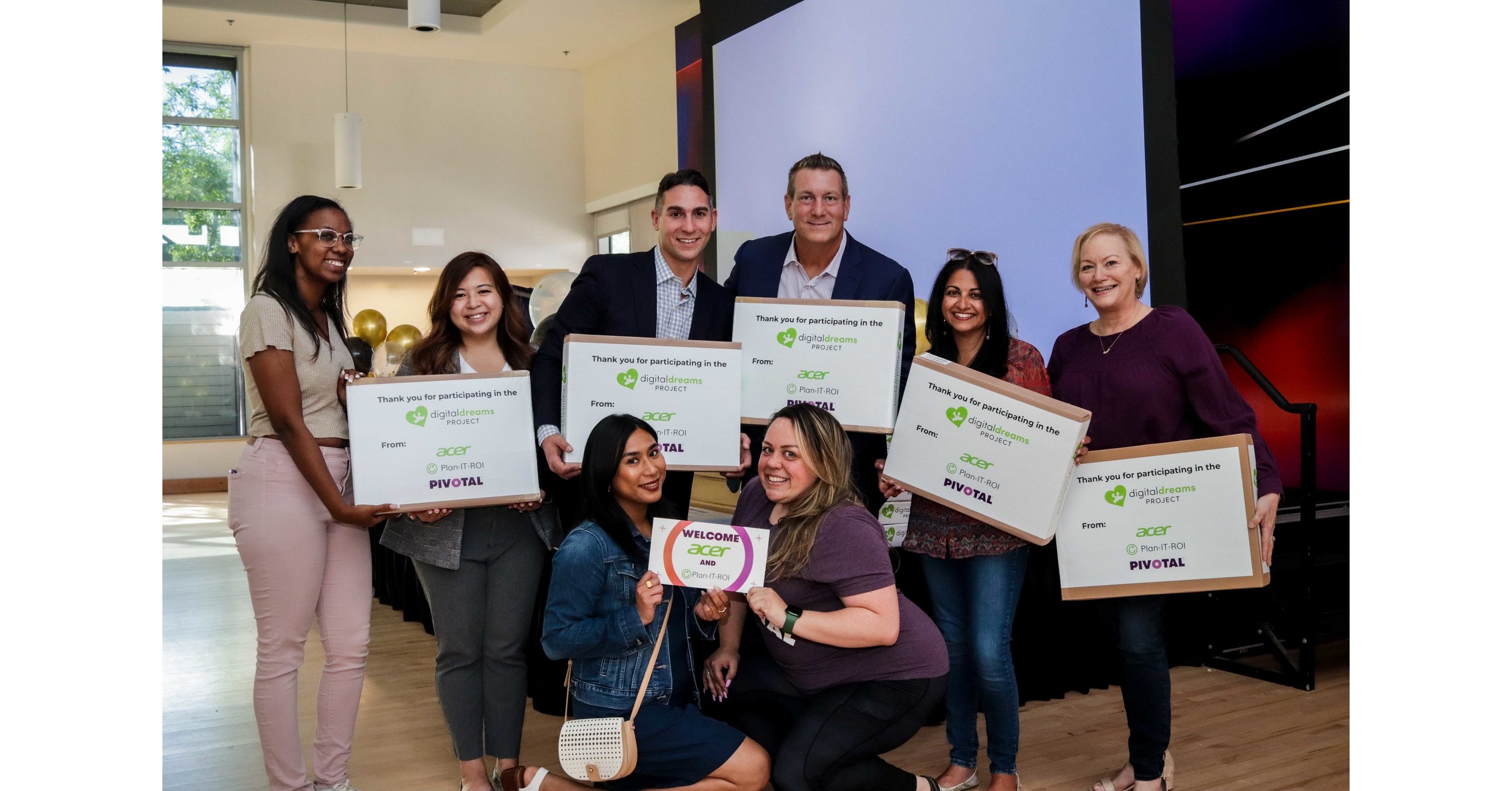 PlanITROI and its Digital Dreams Project Partner with Acer to Donate 100 Laptops to Pivotal for Foster Youth

 | Media Pyro