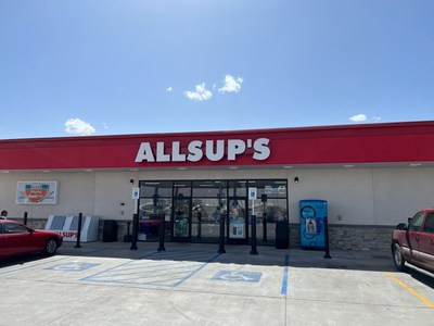 Yesway celebrates the Grand Opening of its new Allsup's store in Hereford, TX, May 2022.