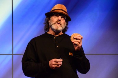 Renowned mycologist, Paul Stamets, will be speaking at the 2022 LIFE ITSELF event alongside thought leaders working at the intersection of health and medicine.