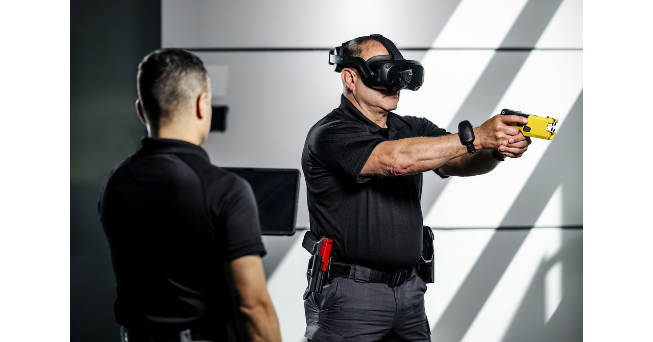 orkester Ubrugelig Også Axon Announces Availability of VR Simulator Training for Public Safety to  Increase De-Escalation Training