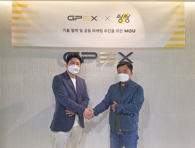 (Picture: Photo of agreement between John Kim (left), CEO of Korea Points Exchange Co., Ltd. and Sang-Hoon Kim (right), CEO of PUMP Co., Ltd.)