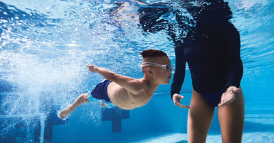 Life Time offers swim lessons for kids of all ages taking an interactive instructional approach. Because our pools are zero-depth entry and have in-pool benches, islands, and floatation tools, children move from hands-on instructor support to independent movement as they progress.