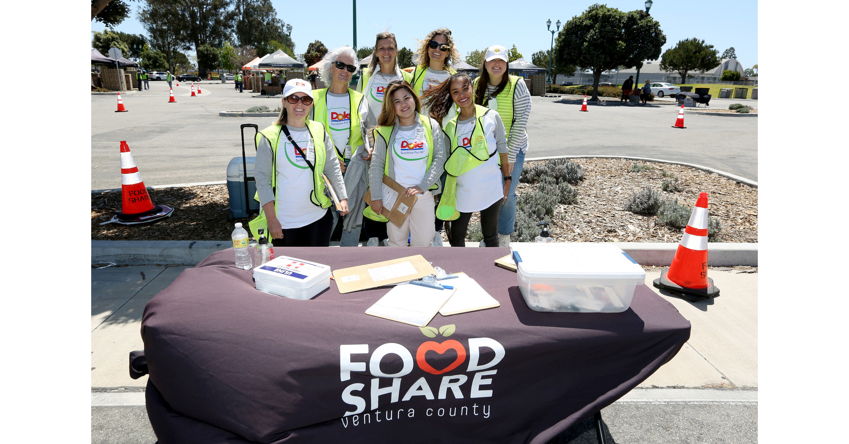 Dole Sunshine Company Joins Walmart and Sam's Club's Fight Hunger. Spark  Change. Campaign, Further Fueling Promise to Close the Gaps on Good  Nutrition