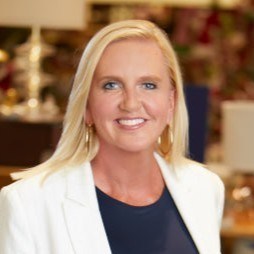 West Marine announces Stacy Renfro as new Chief Commercial Officer.